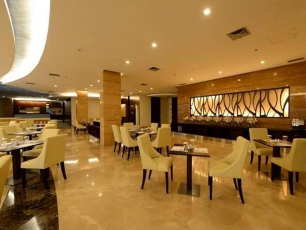 Hotel Falatehan Jakarta Buitenkant foto