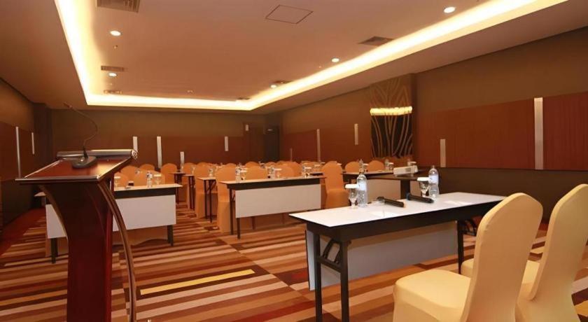 Hotel Falatehan Jakarta Buitenkant foto